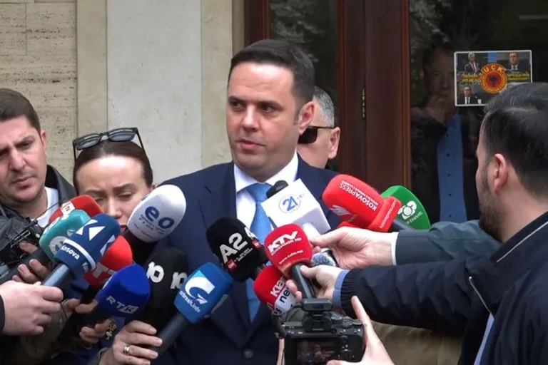 Takim me Kurtin për Presidentin, Abdixhiku: Jemi në një situatë të pamundur numerike