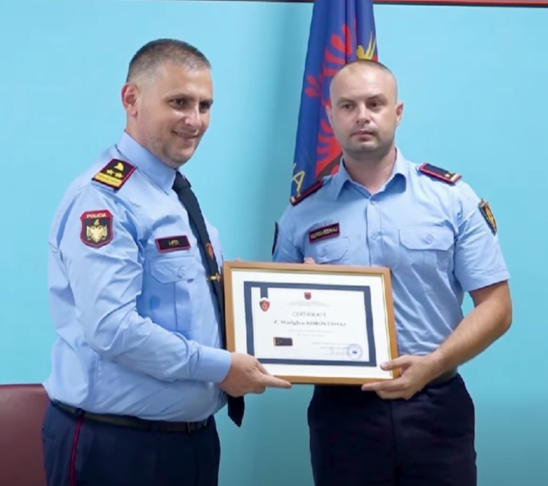 Shpëtoi 24-vjeçaren e marrë peng, Drejtori Hita vlerëson shefin e Policisë, Mariglen Koroveshaj merr gradën “Kryekomisar”