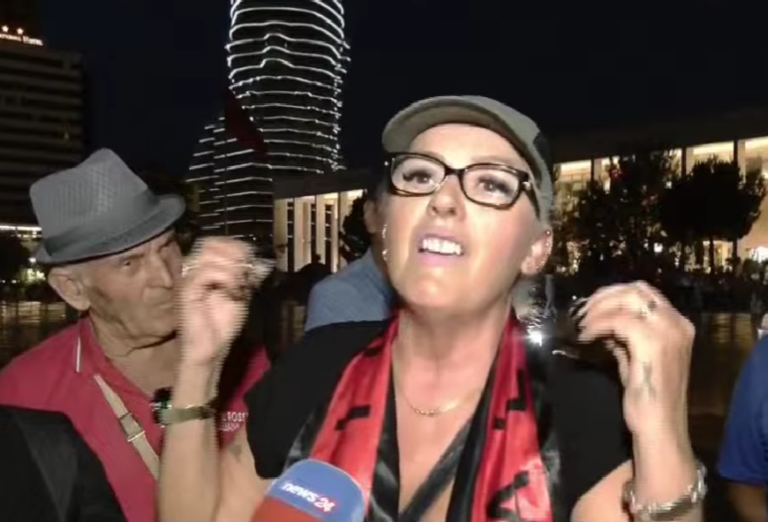 102 ditë protestë, shpërthen qytetarja: Po shitet Shqipëria