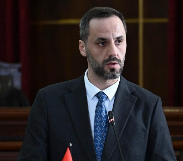 Besfort Lamallari pas largimit si ministër i Brendshëm: Ka qenë një rrugëtim i paharrueshëm
