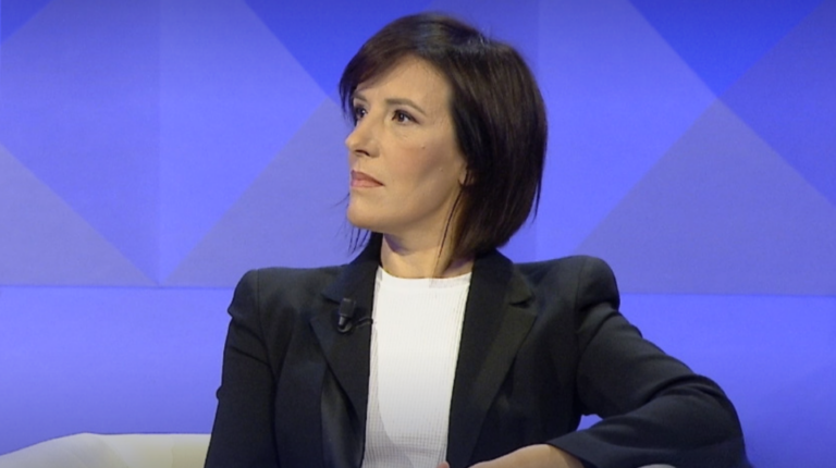 Gazetarja Lala “hap thesin” për Vlora Hysenin: Ka përgjuar zyrtarët që kishin përplasje me Agasin
