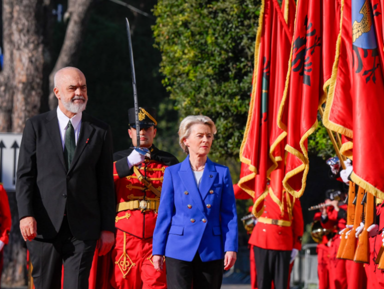 Von Der Leyen mbërrin të mërkurën në Tiranë, takon Ramën dhe Begajn