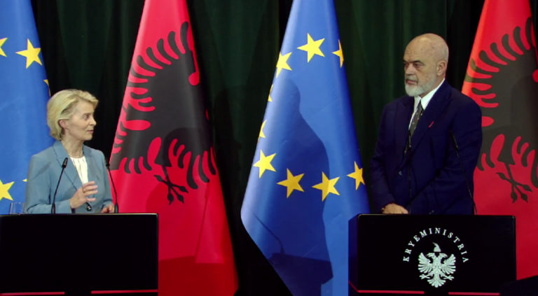 Rama ndan momente nga pritja e Ursula von der Leyen në Kryeministri (VIDEO)