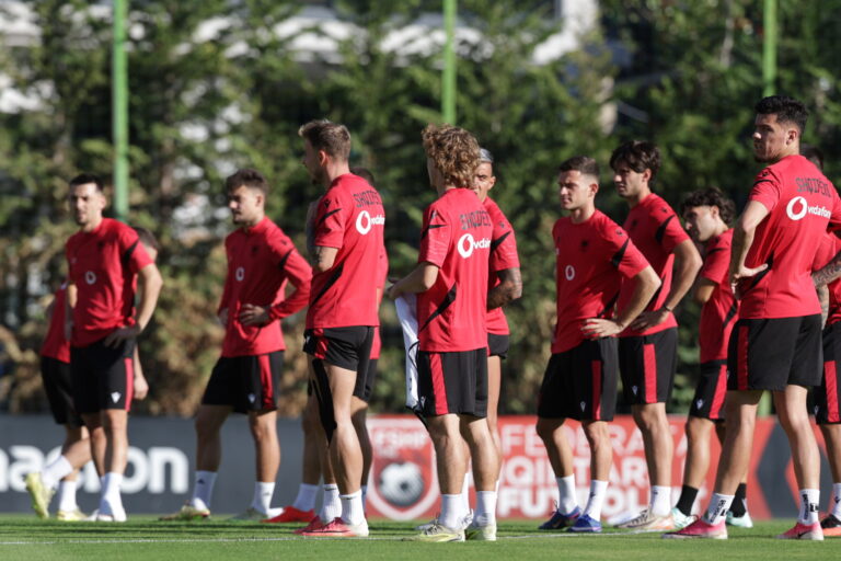 UEFA Nations League / Kombëtarja stërvitet me grupin e plotë, përgatitjet në “Shtëpinë e Futbollit”