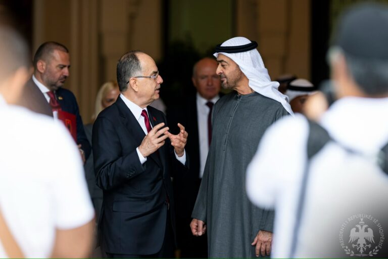 Begaj në Emiratet e Bashkuara Arabe, takon Presidentin Mohamed bin Zayed: Forcojmë lidhjet politike, ekonomike dhe investimet