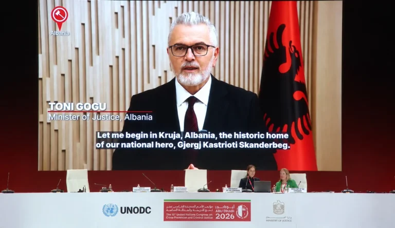 “Instituti i ri për të miturit”, prioritet arsimi dhe riintegrimi”, ministri Gogu flet nga Abu Dhabi