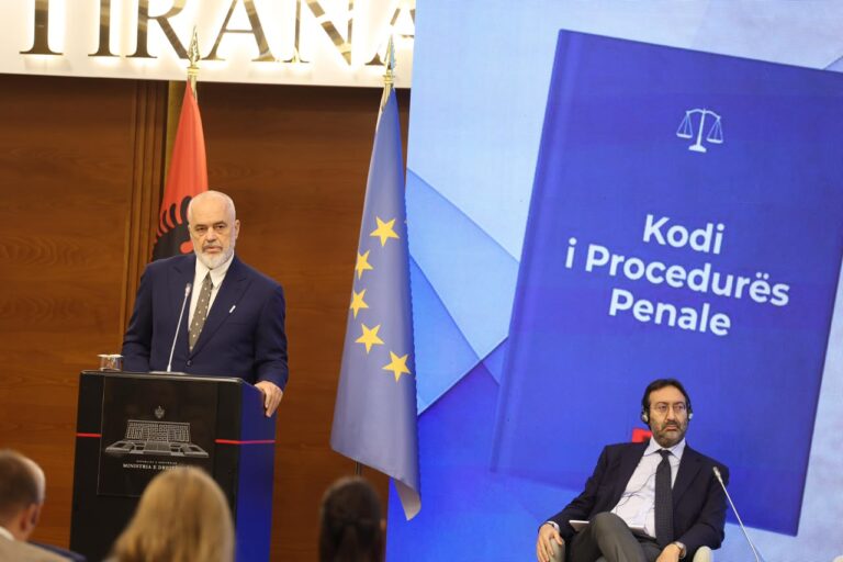 Kodi i ri i Procedurës Penale, kryeministri Rama: Paraburgimi në Shqipëri si në Rusi