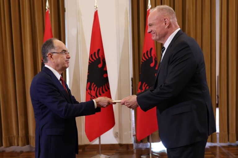 Mirë se vjen, Ambasador Wendt!