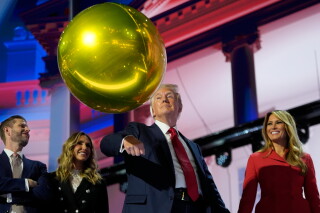 konventa-e-trump-ne-dallas-republikanet-grumbullohen-per-zgjedhjet-afatmesme