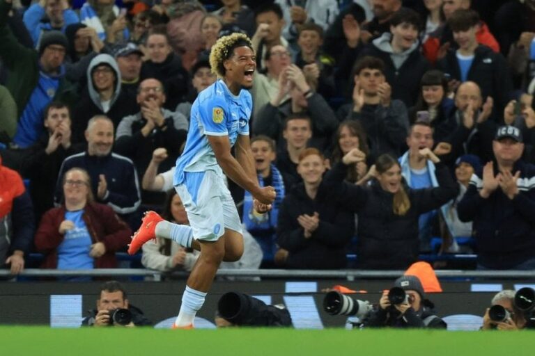 City nuk fal, mposht Norwich 5-0 dhe siguron kualifikimin në EFL Cup