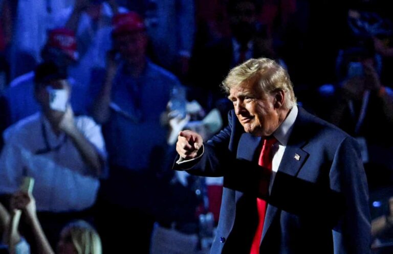 “Jam në fletëvotim”: Trump u bën thirrje republikanëve të votojnë në nëntor në konventën e pazakontë të mesmandatit