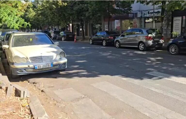 Parkim me pagesë nga 5 tetori në Durrës, ja sa do të paguajnë qytetarët dhe çfarë përfitojnë rezidentët