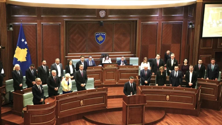 Votohet Qeveria “Kurti 4”, Albin Kurti merr mandatin e ri si kryeministër i Kosovës