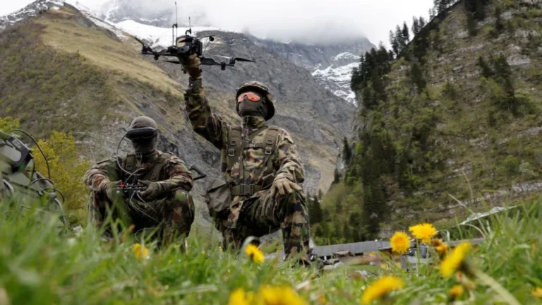 Zviceranët refuzojnë neutralitetin më të rreptë, ruhet bashkëpunimi me NATO-n