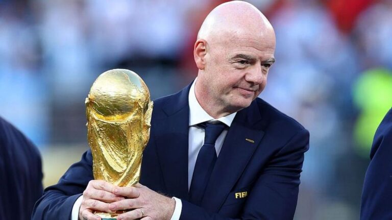 Franca i kthen shpinën Infantinos: Ka cënuar imazhin dhe unitetin e futbollit