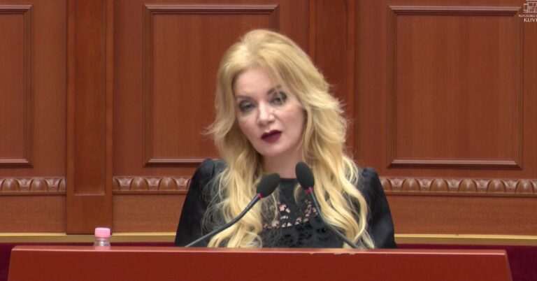 Deputetja Luarasi flet për videon e sulmit verbal: 730 komente që flisnin për varje dhe pushkatim