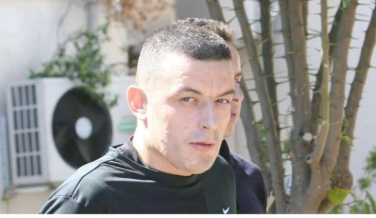Kishte dalë me leje nga burgu, arratiset “tmerri” i policisë greke Alket Rizai pasi hapi zjarr në lokal