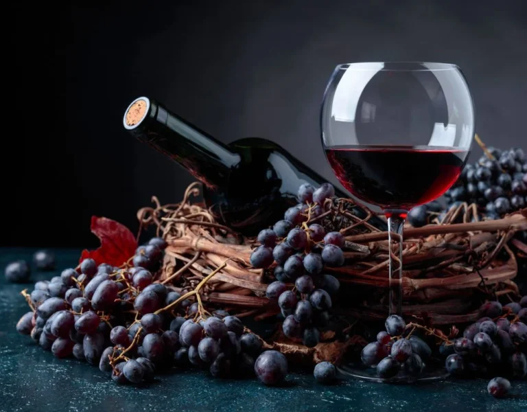 Studimi i publikuar në “Journal of Agricultural and Food Chemistry”: Vera e kuqe një antibakterial i fuqishëm