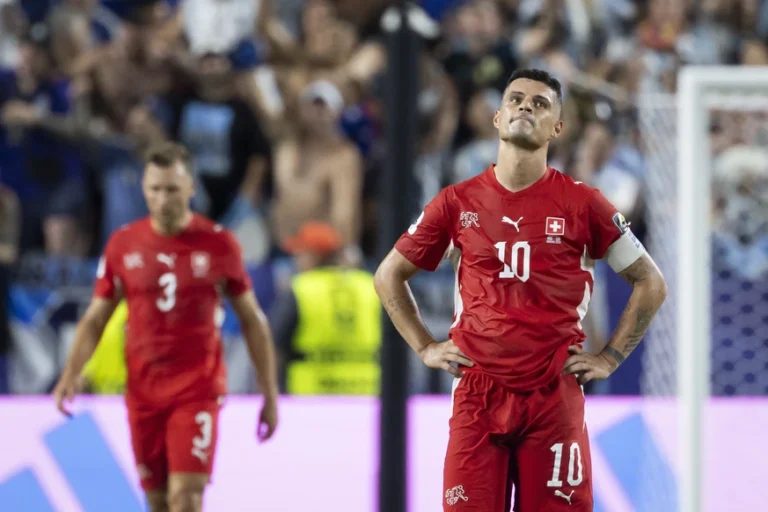 Granit Xhaka përfundon nën hetim në Zvicër për certifikatat e COVID-19