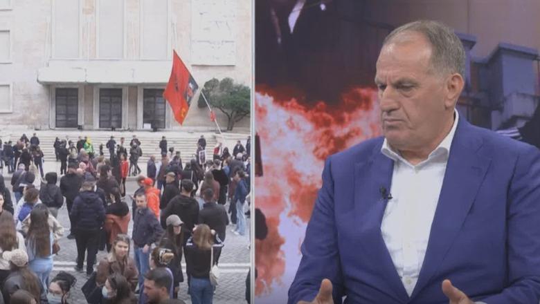Zv/ministri Qefalia për dhunën ndaj policisë: Është qytetar njëlloj si protestuesit, ka detyrë të garantojë sigurinë