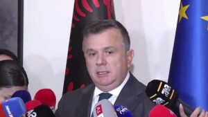 Balla përjashton dorëheqjen e Ramës dhe zgjedhjet e parakohshme: Harrojeni