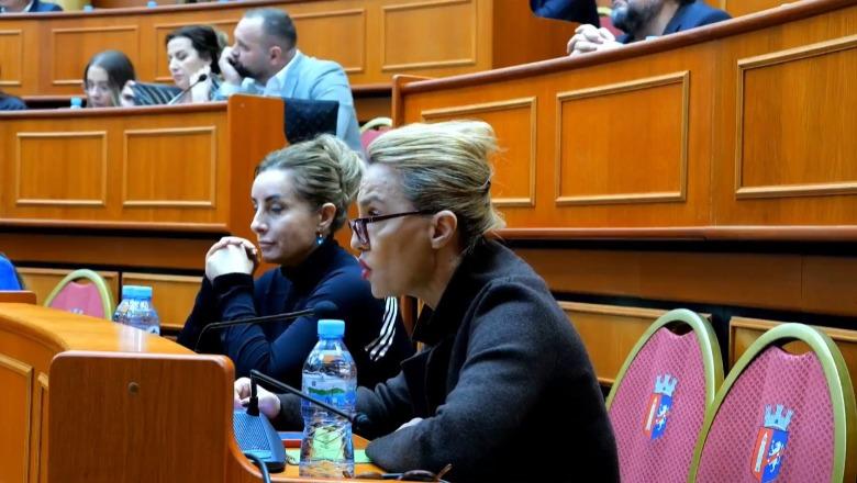 ”E rrëmbyen dhe e paketuan për një postim në Facebook”, PD dhe PS mbrojnë Erion Veliajn në Këshillin e Tiranës