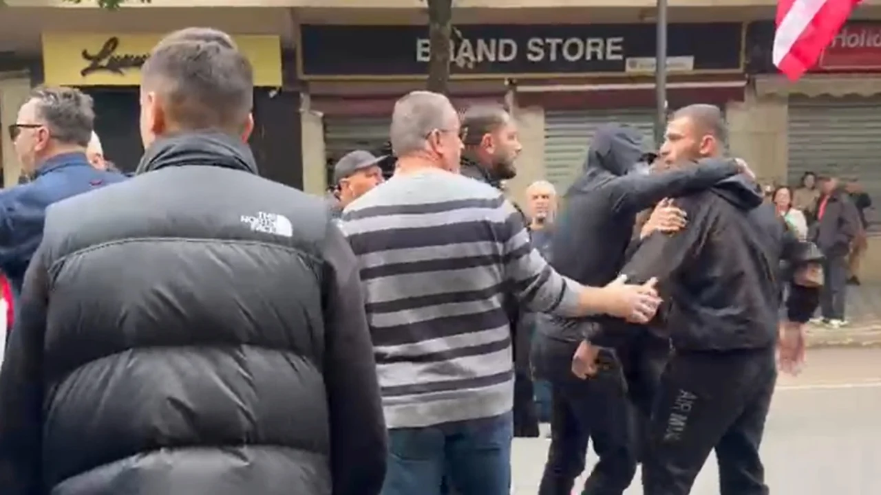 Tensione te protesta e studentëve, kërkohet largimi i deputetëve të PD-së