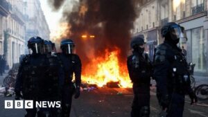 Parisi zgjat shtetrrethimin, Marseja dhe Lioni ndalojnë protestat pas trazirave