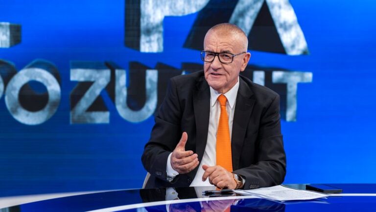Ylli Rakipi rikthehet me ”Të Paekspozuarit” në Vizion Plus