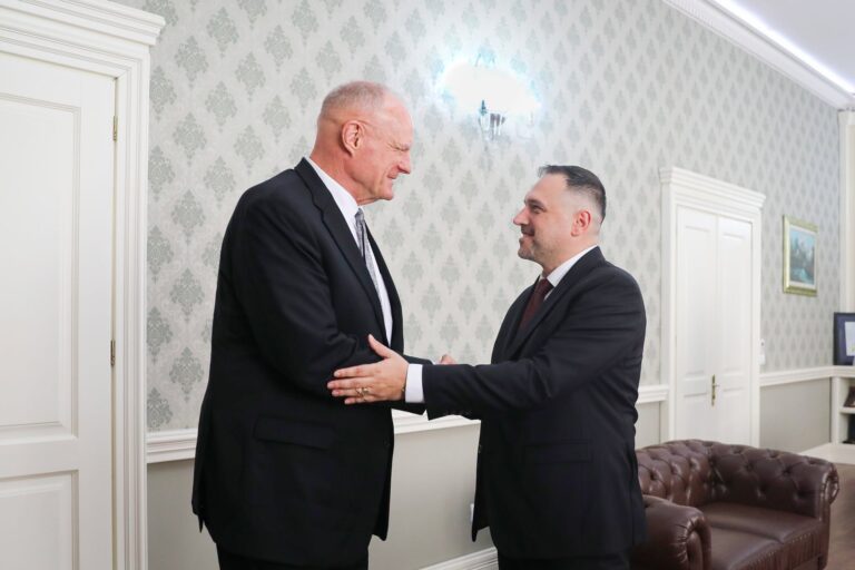 Ambasadori Wend takon ministrin Nufi: SHBA vlerëson rolin e Shqipërisë në NATO dhe misionin ndërkombëtar për Gazën