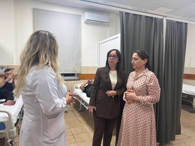 Ministrja Spahiu: 6 efektivë mbërrijnë të lënduar në Traumë brenda 30 minutash, njëri me dëmtime të rënda