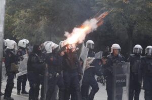 Protestat në Tiranë, OSBE/ODIHR: Të shmanget përdorimi i paligjshëm ose joproporcional i forcës