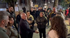 Korça në protestë, studentët paralajmërojnë bojkotin e mësimit