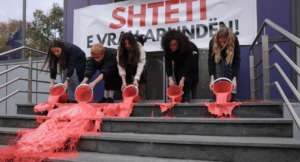 Vrasja e Arlinda Zekajt, Prokuroria thotë se e udhëzoi të shkojë në shtëpinë e vëllezërve