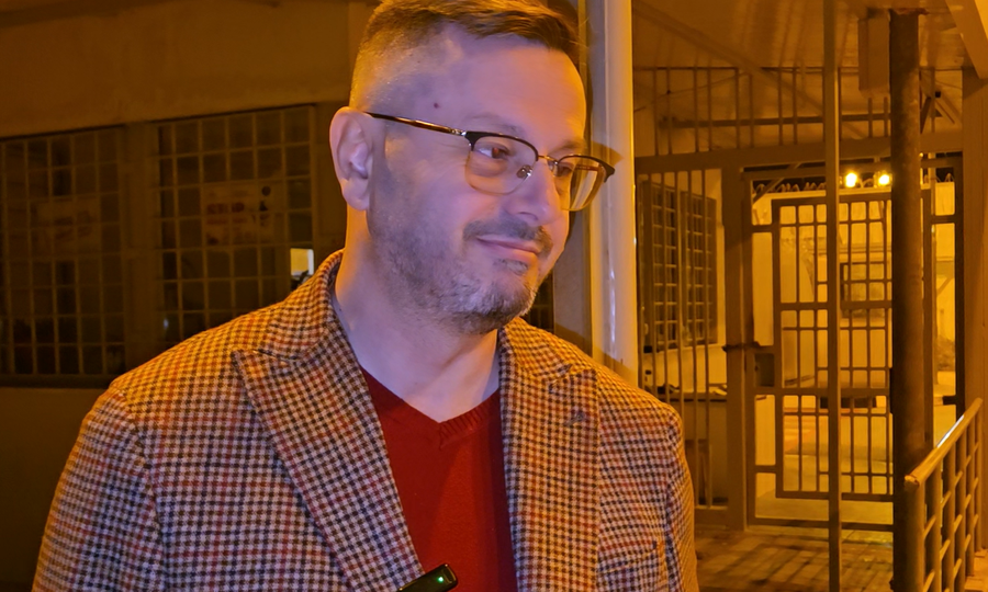 Avokati flet nga burgu i Fierit: Veliaj vijon të jetë në të njëjtat kushte denigruese