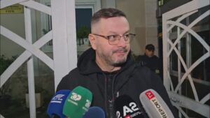 Avokati Ndreca: Nuk më lejojnë të takoj Veliajn