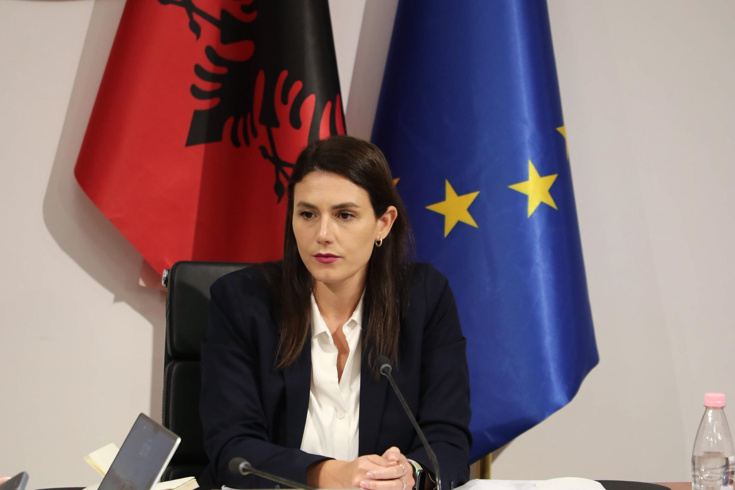 Deputetja e PS, Muzhaqi zbulon paketën e masave për të rinjtë