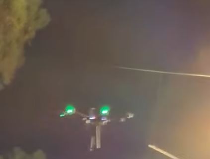 Hidhte gaz lotsjellës nga ajri, droni bie mbi protestuesit