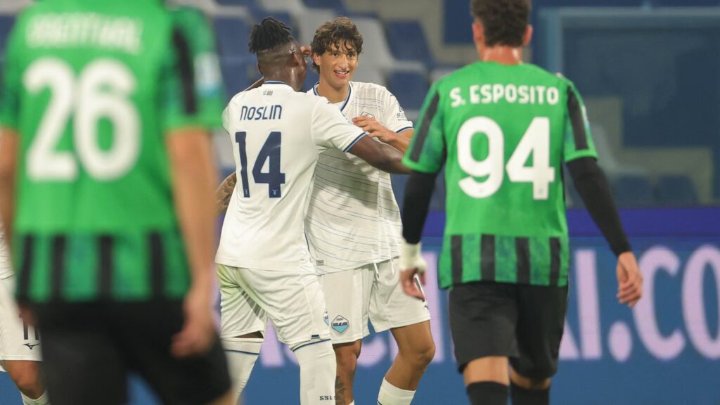 Lazio luan “tenis” ndaj Sassuolos dhe merr përkohësisht kreun e Seria A