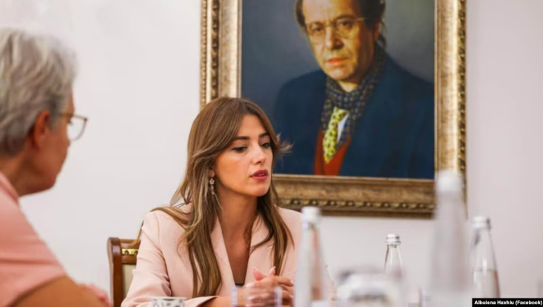 Kush mbetet në krye të shtetit nëse Kosova nuk e zgjedh presidentin sot?