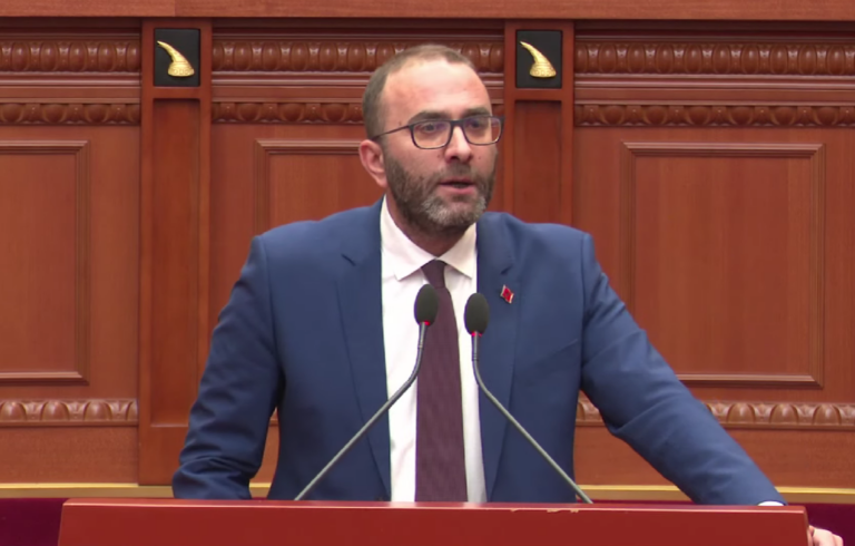 Bardhi në Kuvend: Të ndalet dhuna ndaj qytetarëve. Rama të japë llogari, është interpelanca e 11-të që refuzohet