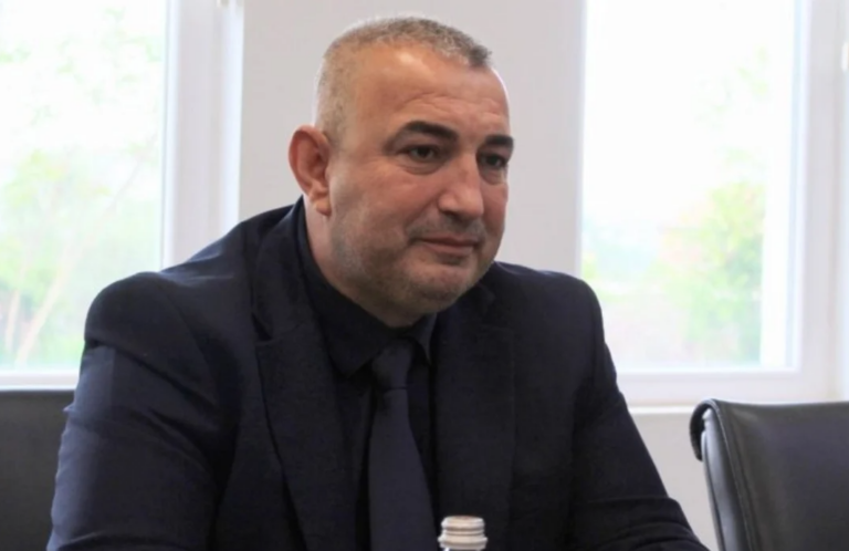 Ministri Gogu pranon dorëheqjen e Adriatik Kupit nga drejtimi i Burgjeve