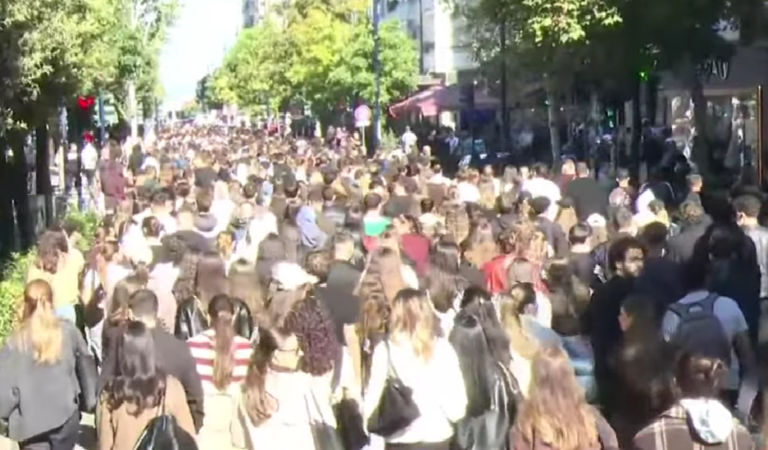 205 mijë studentë, sa në protestë? Analisti: Vetëm kur bulevardi të mbushtet me 100 mijë protestues…