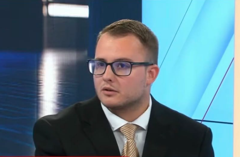 ”Momenti 1998” dhe tranzicioni i dytë
