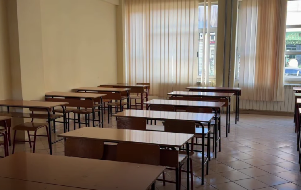 Berisha ndan pamjet: Universiteti i Shkodrës në grevë të plotë