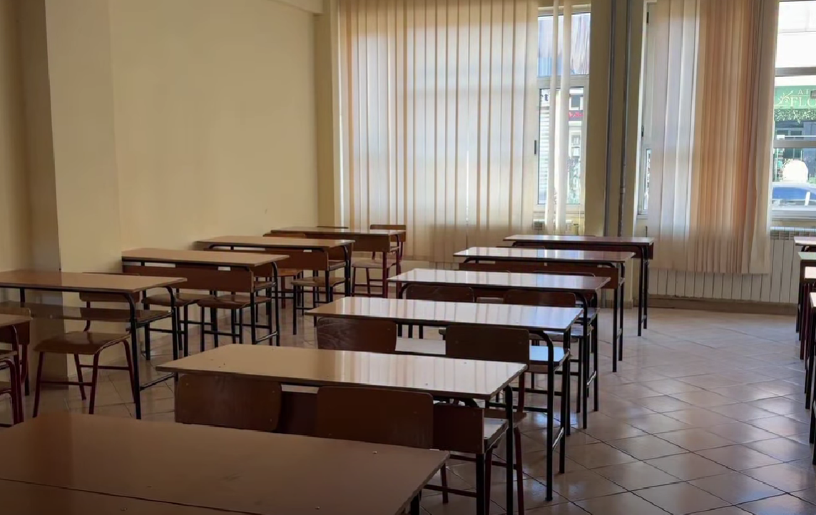 Berisha ndan pamjet: Universiteti i Shkodrës në grevë të plotë