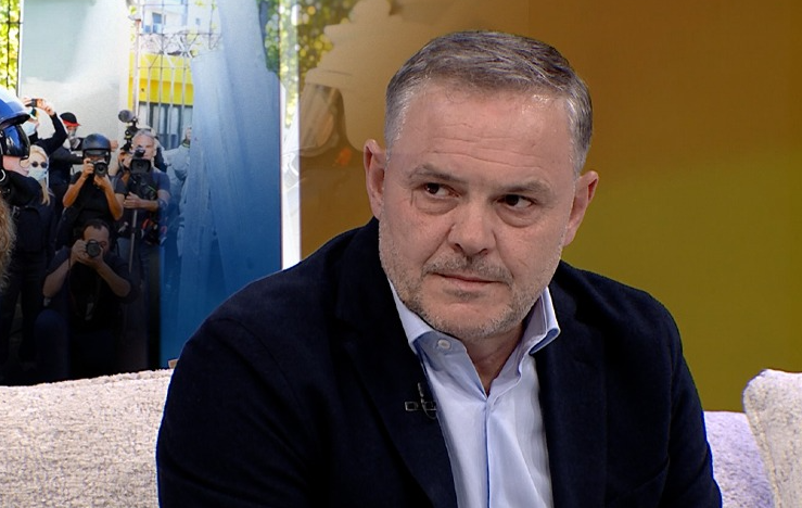 Pedagogu Jakaj: Studentët na mësuan të kërkojmë të drejtat tona