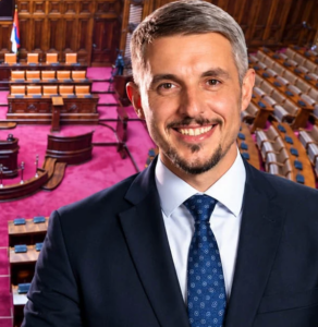Fitoi mandatin si deputet në Serbi, Visar Mehmeti tregon prioritetet: Nga pasivizimi i adresave te diplomat e Kosovës