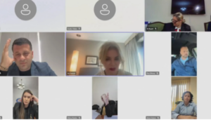 VIDEO/ Ndodh edhe kjo, deputetët e PS-së votojnë nga shtëpia dhe makina