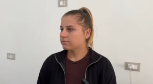 Të shtëna a*me te porta e shtëpisë, 22-vjeçarja dyshon te ish-burri: Kam frikë edhe për partnerin tim